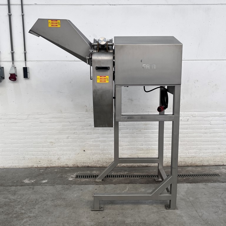 Machine à couper en dés FAM Dorphy