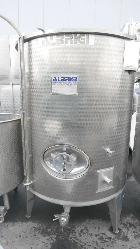 Réservoir permanent de 2 150 litres avec couvercle flottant, de forme ronde, en acier inoxydable V2A