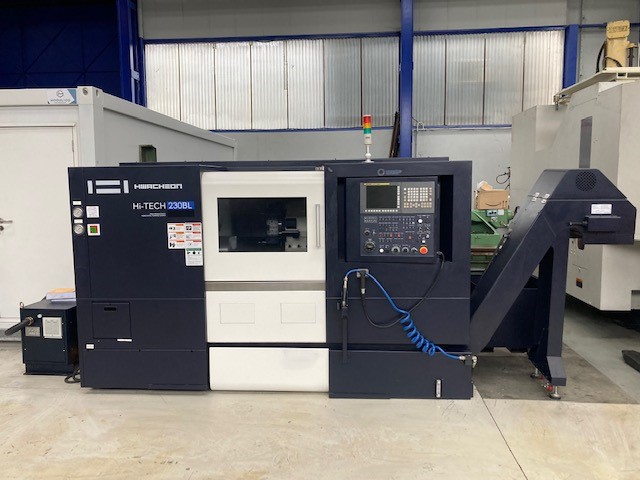 Tour CNC Hwacheon Hi-tech 230 BL Faible nombre d'heures