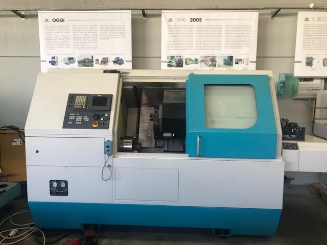 Tour motorisé cnc Colchester TORNADO 220M d'occasion