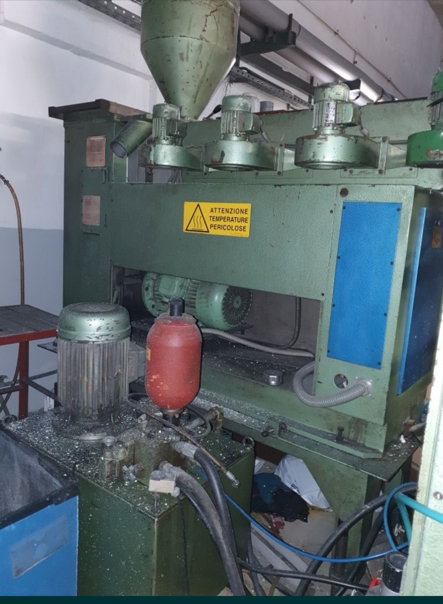 Souffleuse plastique COMEC Uniloy 2000