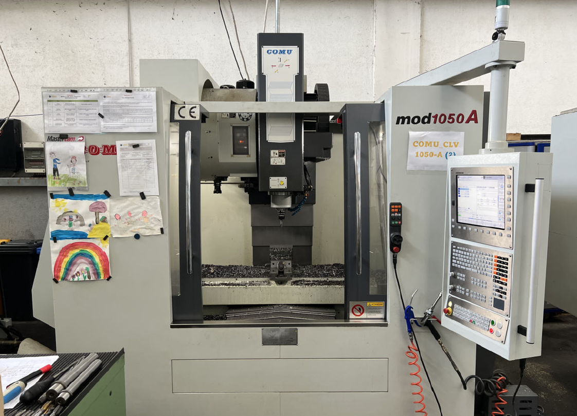 Centre d'usinage vertical COSMU CLV 1050 A d'occasion