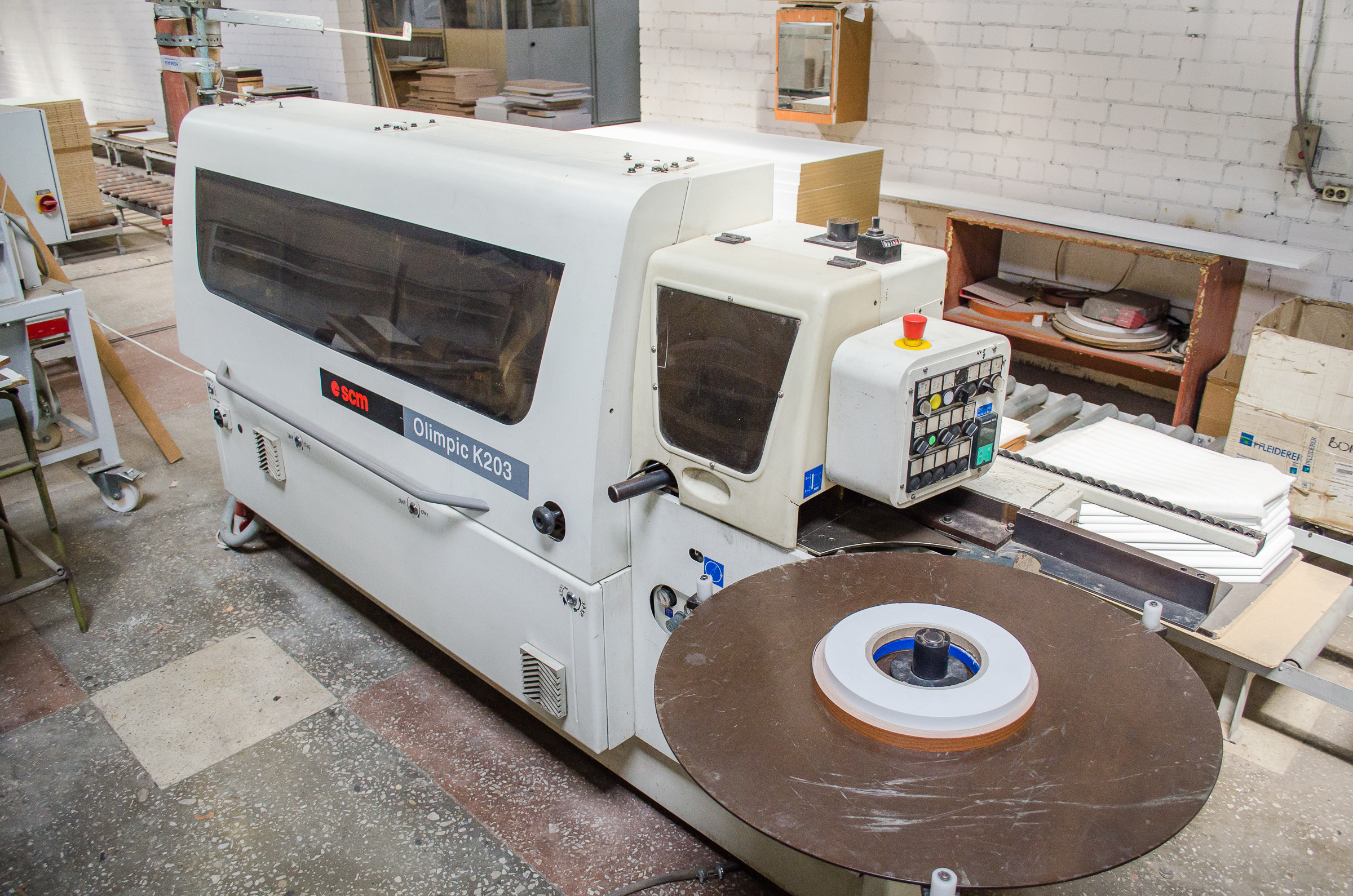 Plaqueuse de chants unilatérale SCM GROUP K203E