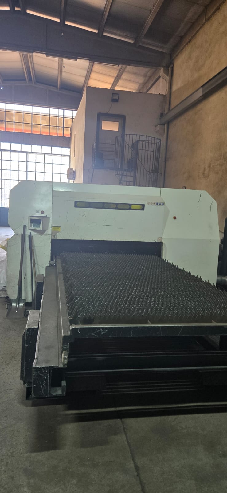 Machine de découpe laser Ermak 3 Kw