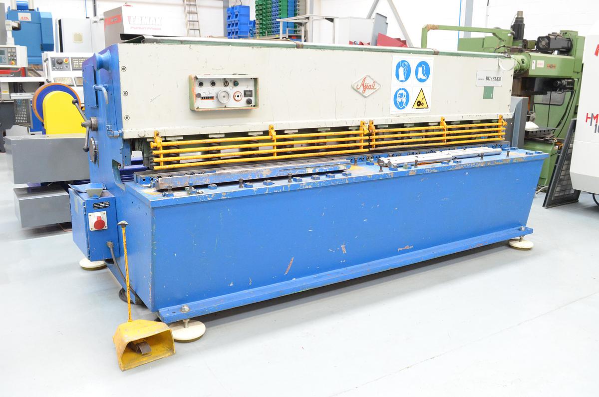 Cisaille guillotine hydraulique Ajial 3100x6mm