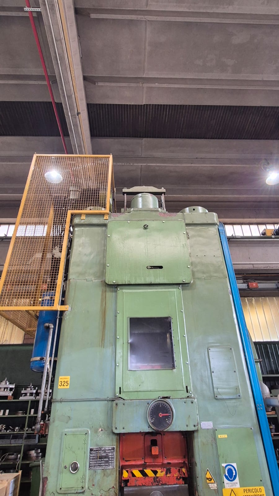 Presse Kieserling Capacity : 1600 tons