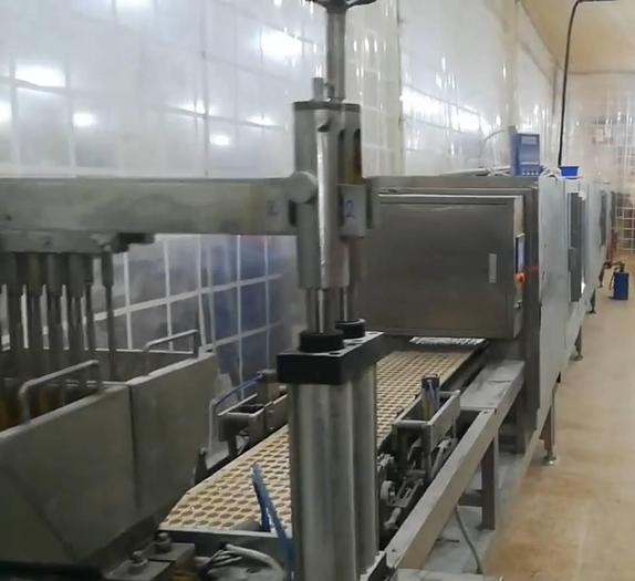 APV Baker Machine à verser la gelée