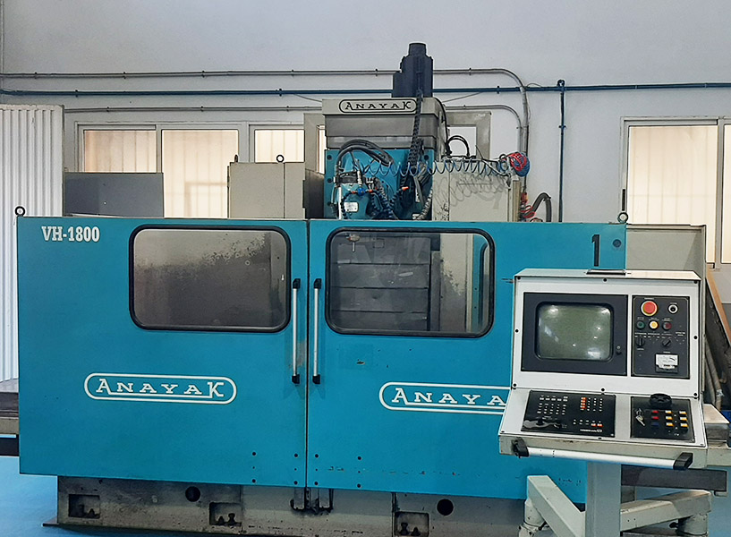 Fraiseuse CNC à banc fixe ANAYAK VH 1800