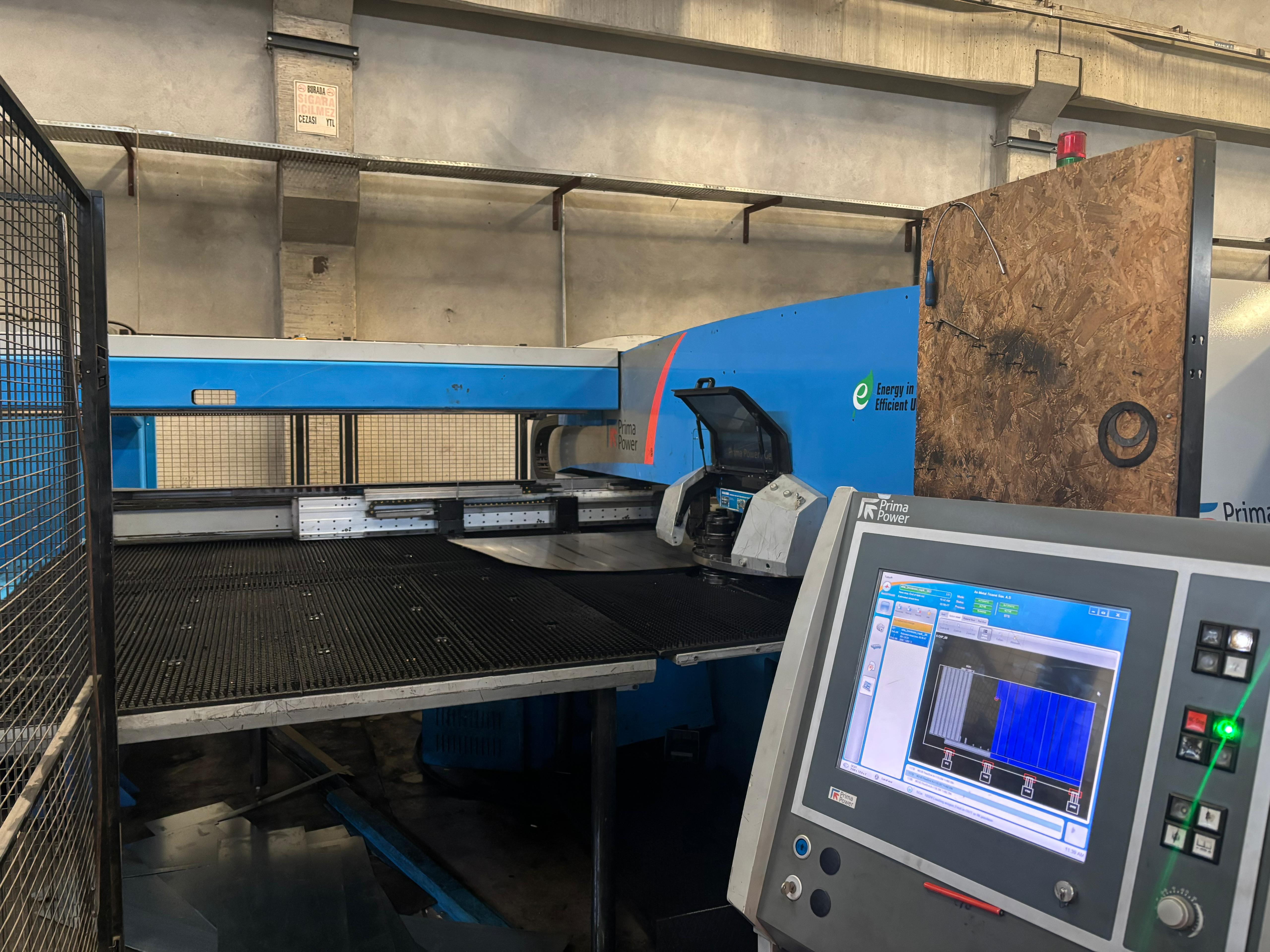 Poinçonneuse CNC Prima Power SGe6 13 37