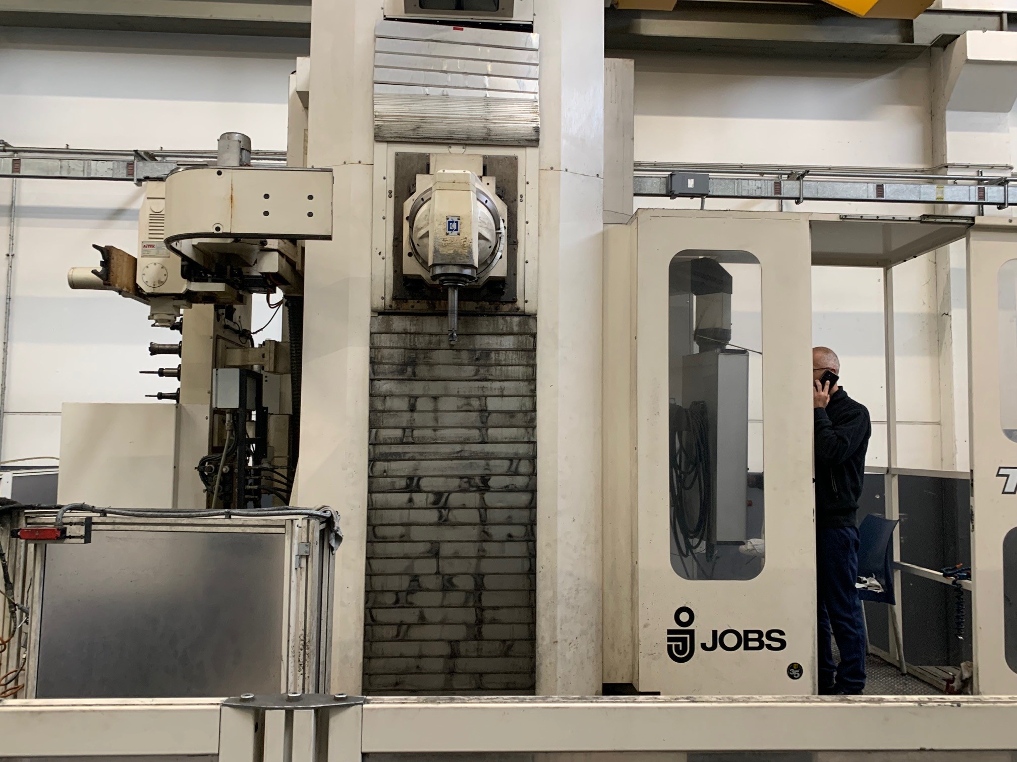 Fraiseuse JOBS THOR 100 FRAISEUSE CNC À COLONNE MOBILE