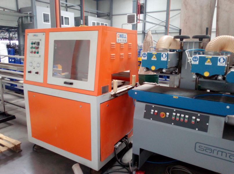 Ligne de production de panneaux composites WPC GWELL GWC 80-156