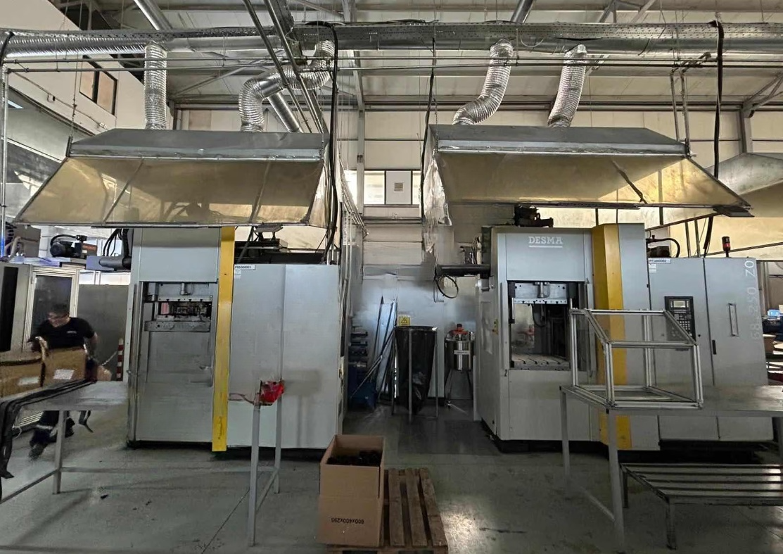 Presse à injecter Desma D-968.250ZO