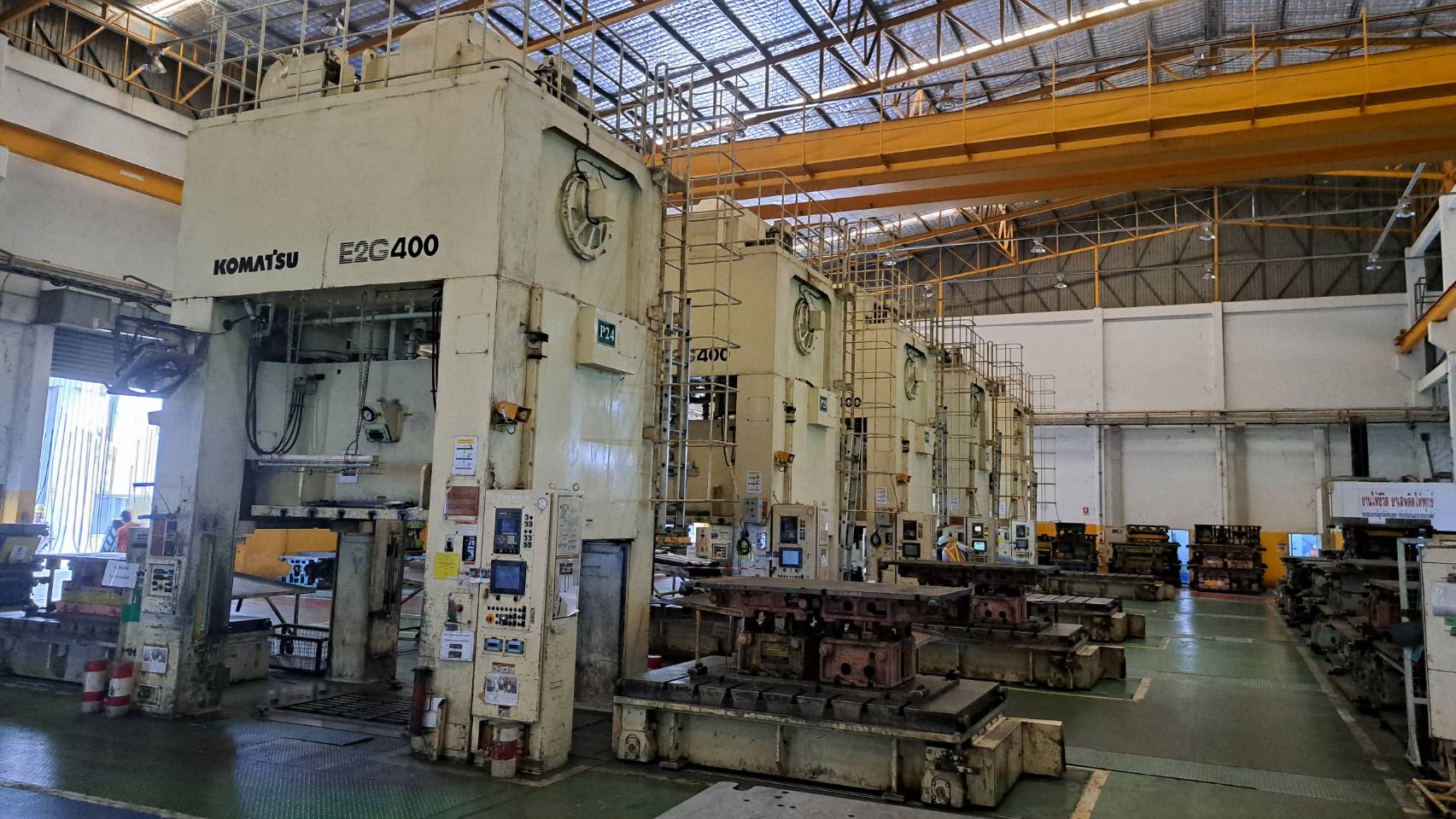 Presse mécanique Komatsu E2G 400