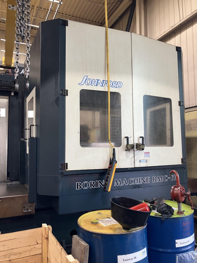 Fraiseuse universelle Johnford BMC-110 CNC