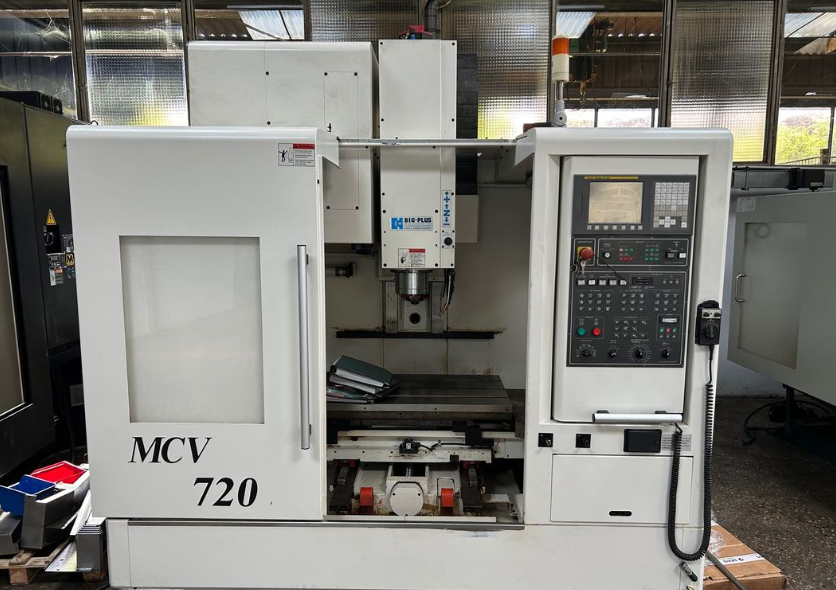 Centre d'usinage vertical DAH LIH MCV 720 d'occasion
