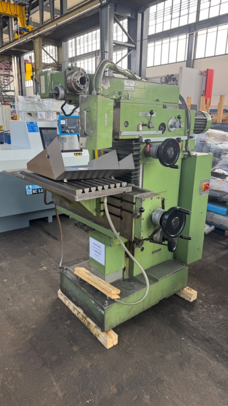 Machine universelle de fraisage AVIA FND-32AT
