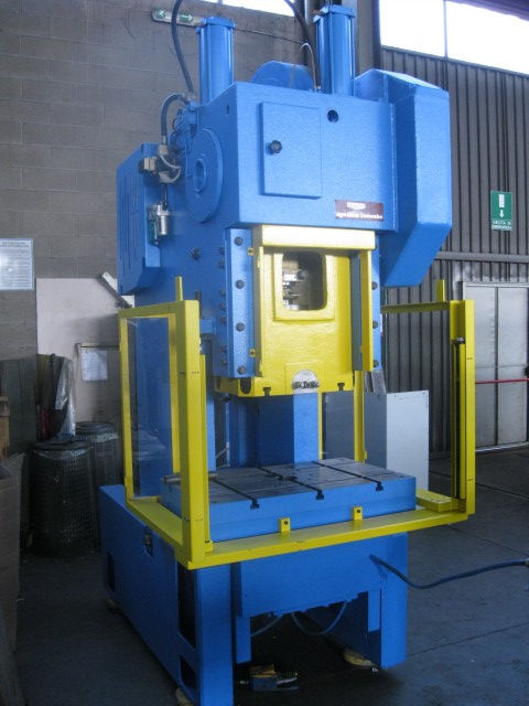 Presse mécanique Agostino Colombo C100