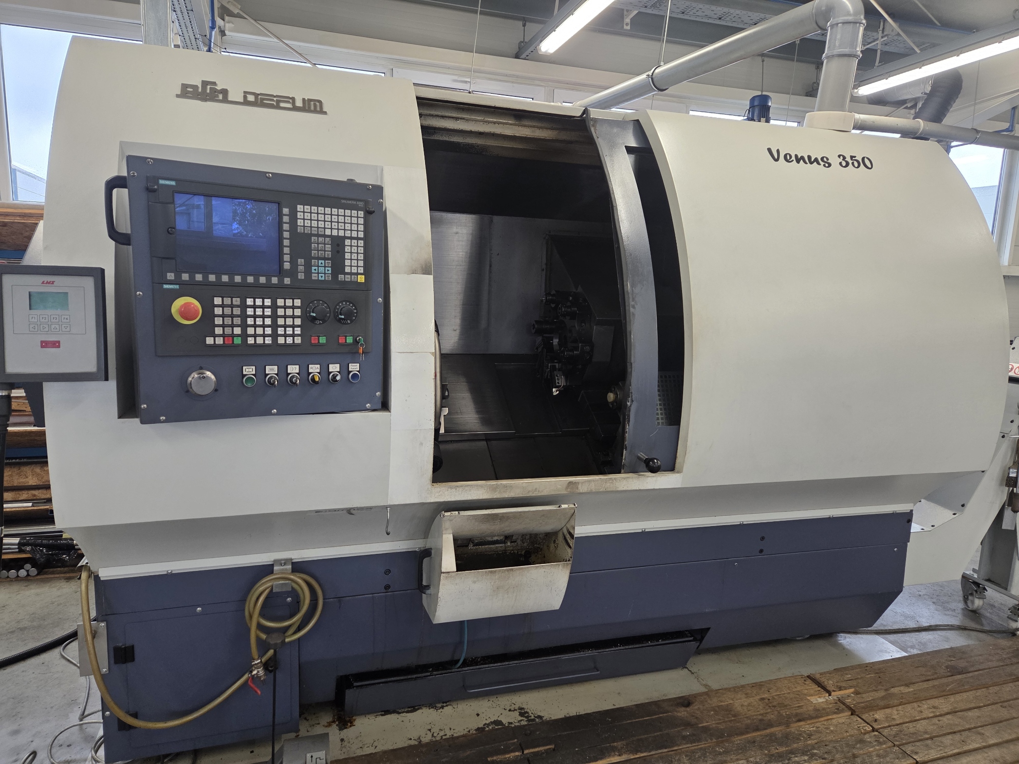 Tour CNC AFM VENUS 350
