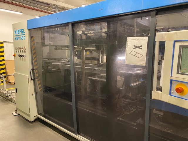 Thermofomeuse à bobine Kiefel KMV 50 D