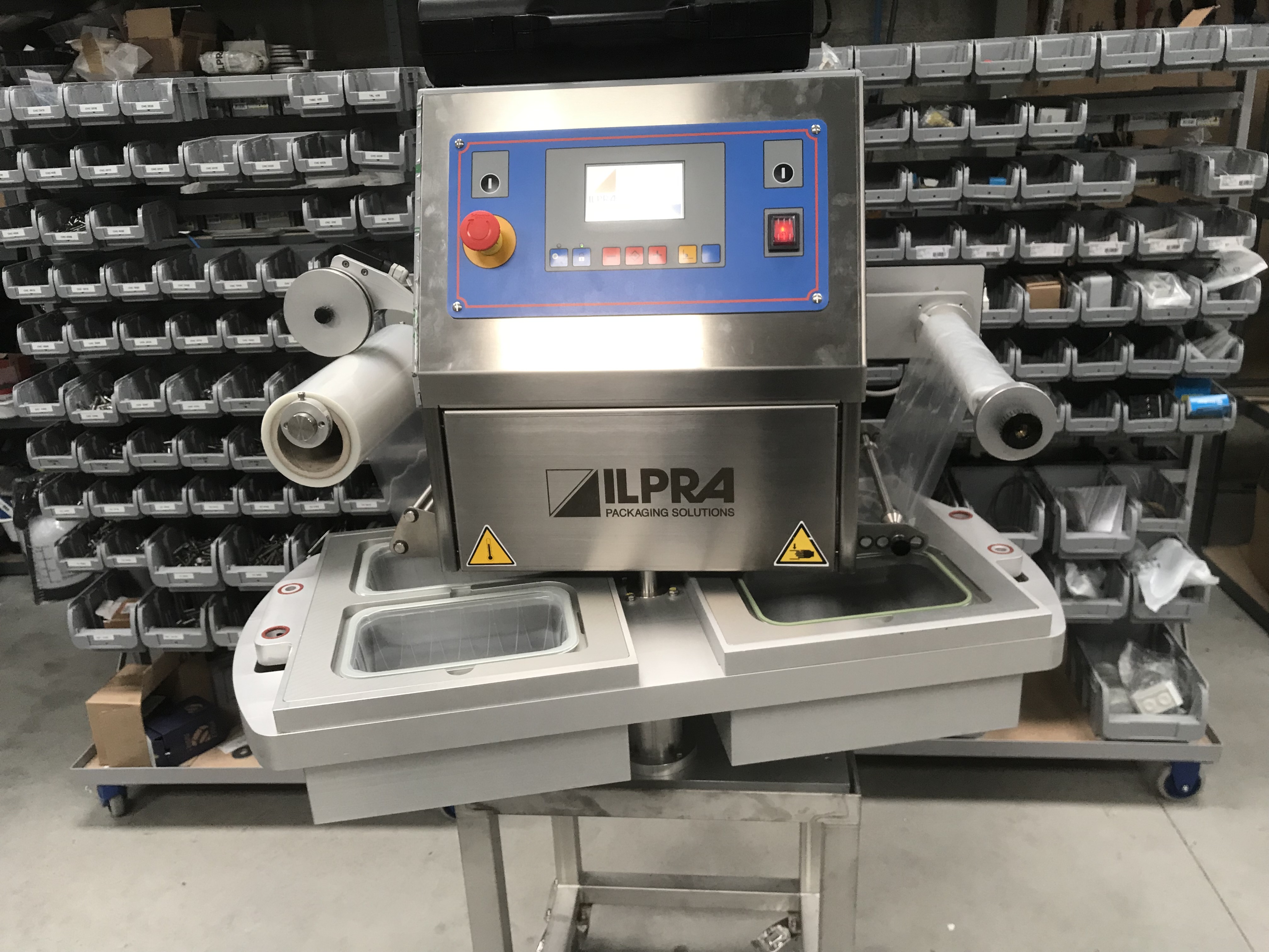 Operculeuse semi automatique Vide & Gaz + chariot inox Ilpra FP Rotobasic