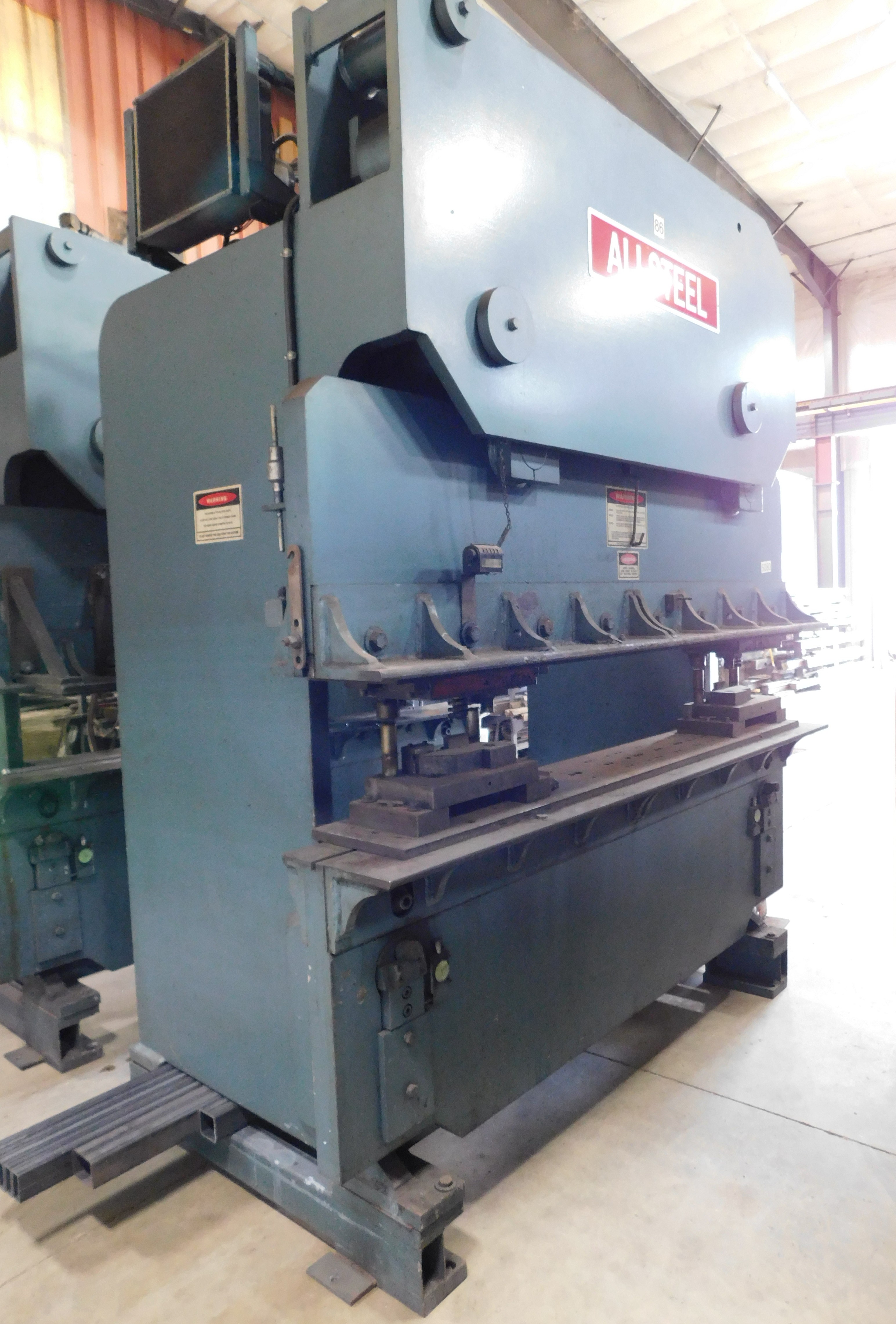 Presse plieuse Allsteel 135T-8