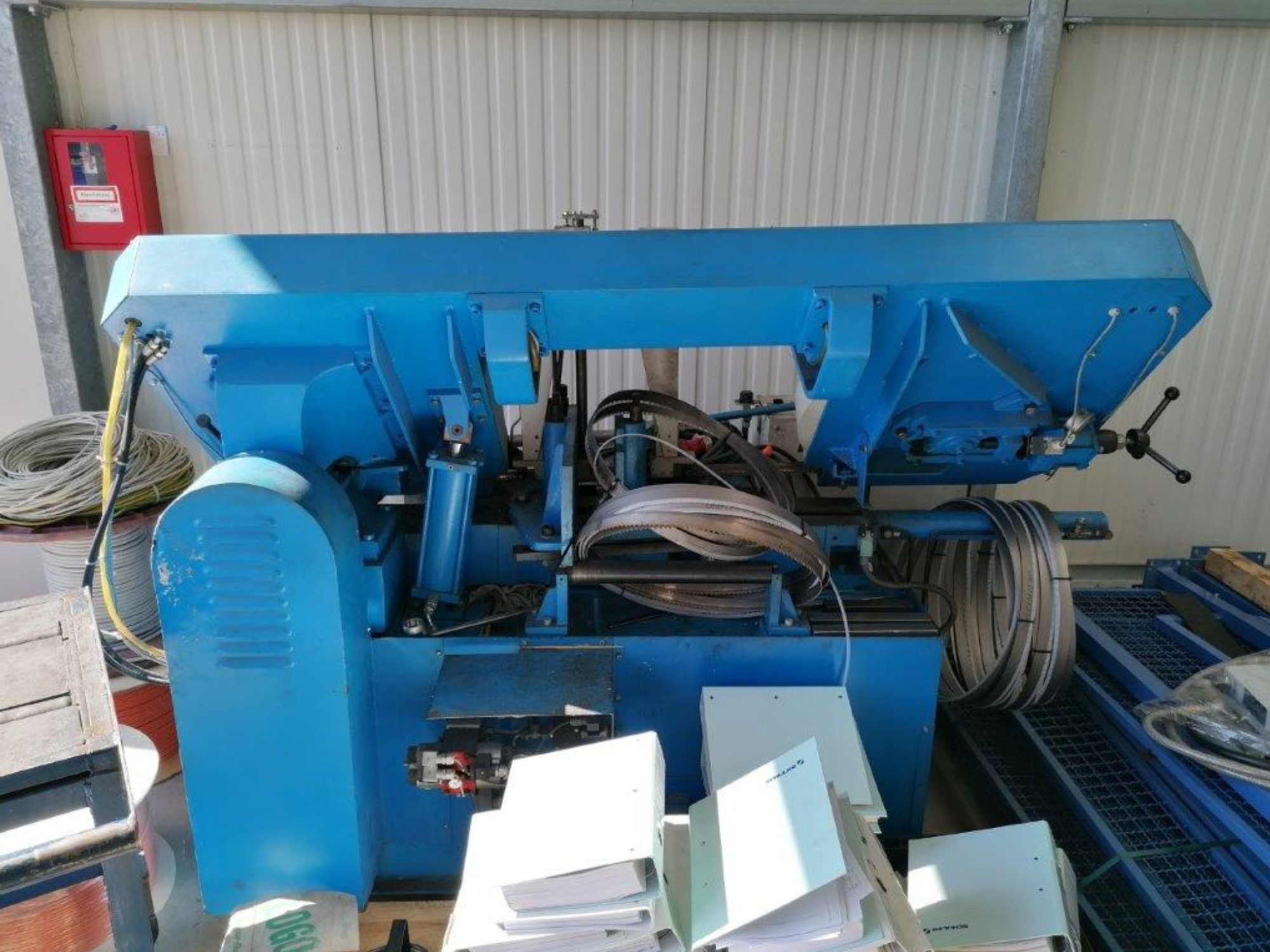 Scie à ruban pour métal JAESPA W 440 HA