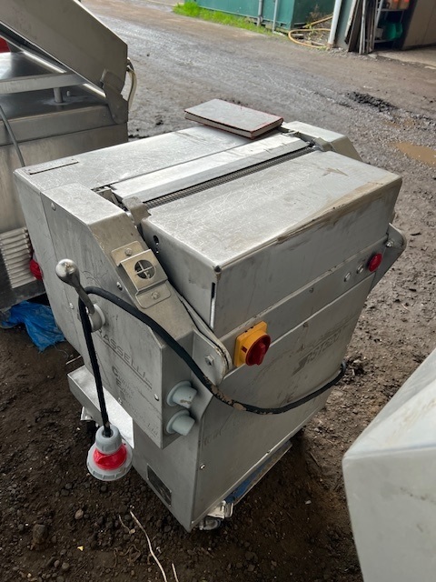 Machine à dépiauter Grasselli RST52 P /CLO