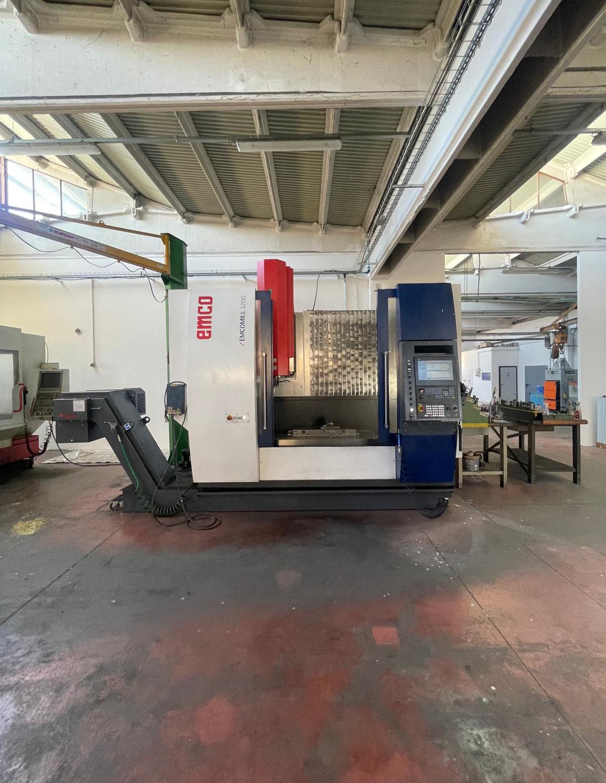 Centre d'usinage vertical EMCO EM 1200