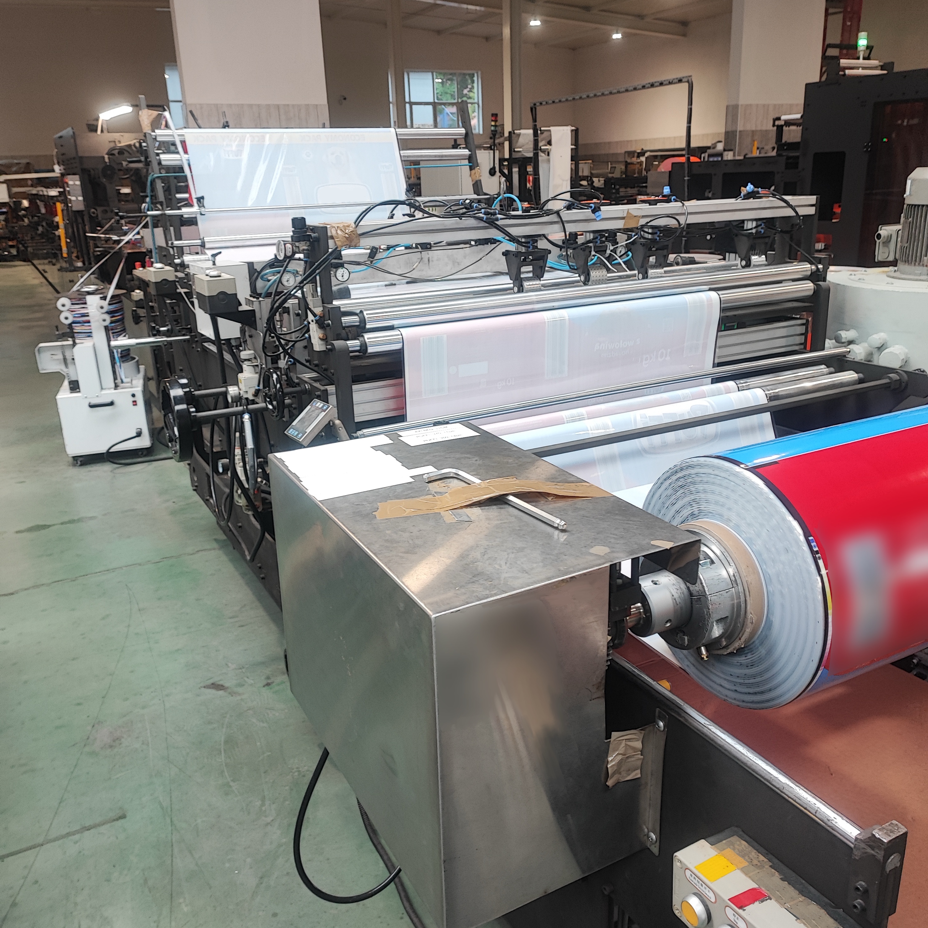 Ensacheuse verticale Shanghai Zhoutai Pack Machinery AMD650-Z
