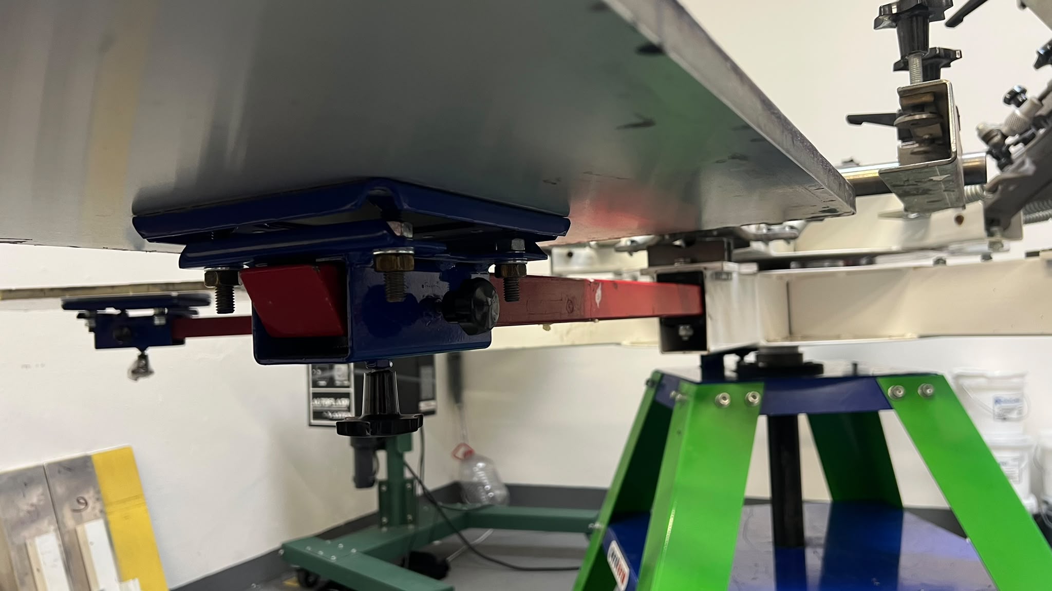 Printex Carrousel de sérigraphie – Aerotherm 6 bras, Bon état, Accessoires inclus Hot deal