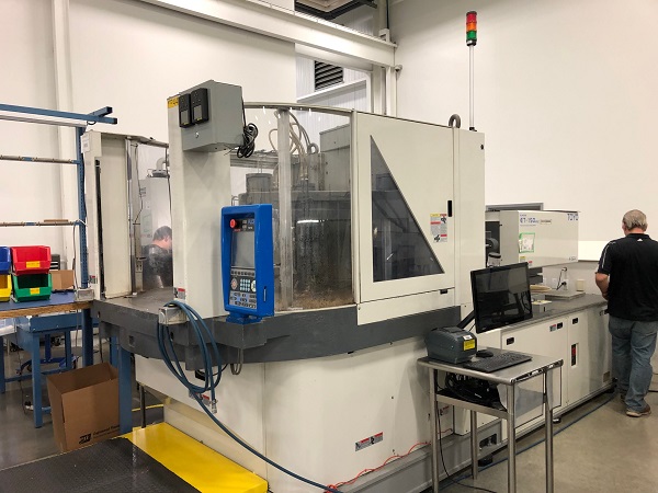 Presse à injecter Toyo ET150HR2