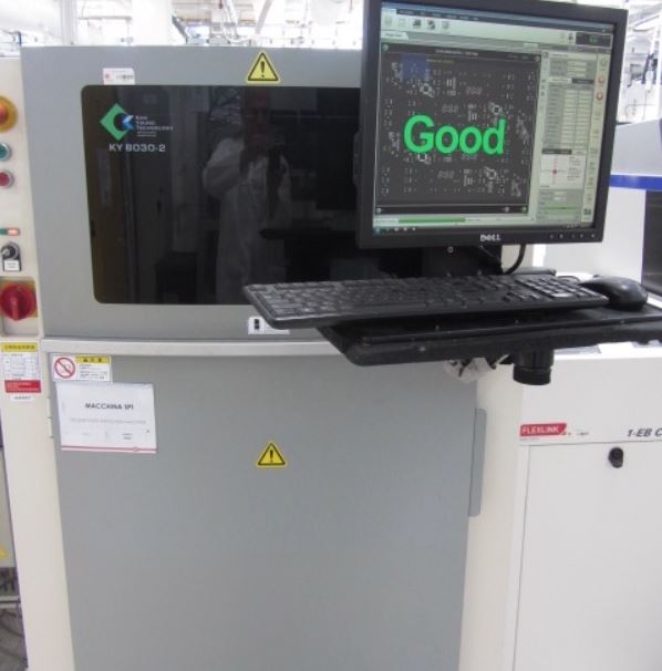 Machine de fabrication et assemblage de circuits imprimés Kohyoung 8030-2