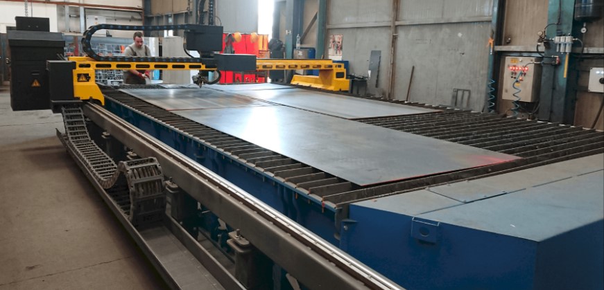 Machine de découpe plasma / gaz AJAN PP 260 A-5T