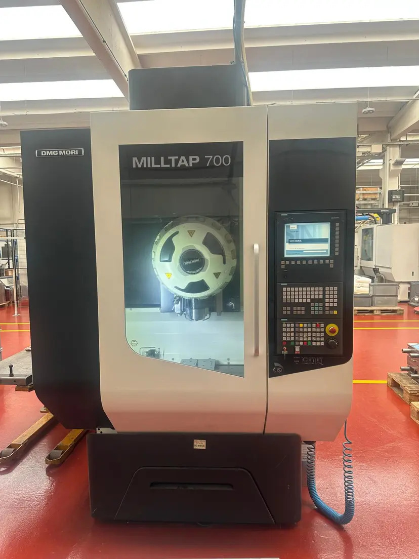 Centre d'usinage vertical DMG Milltap 700 d'occasion