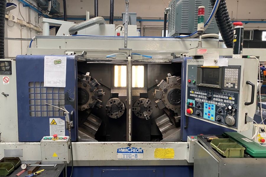 Tour frontal bi-broches Hwacheon TTC 8 d'occasion