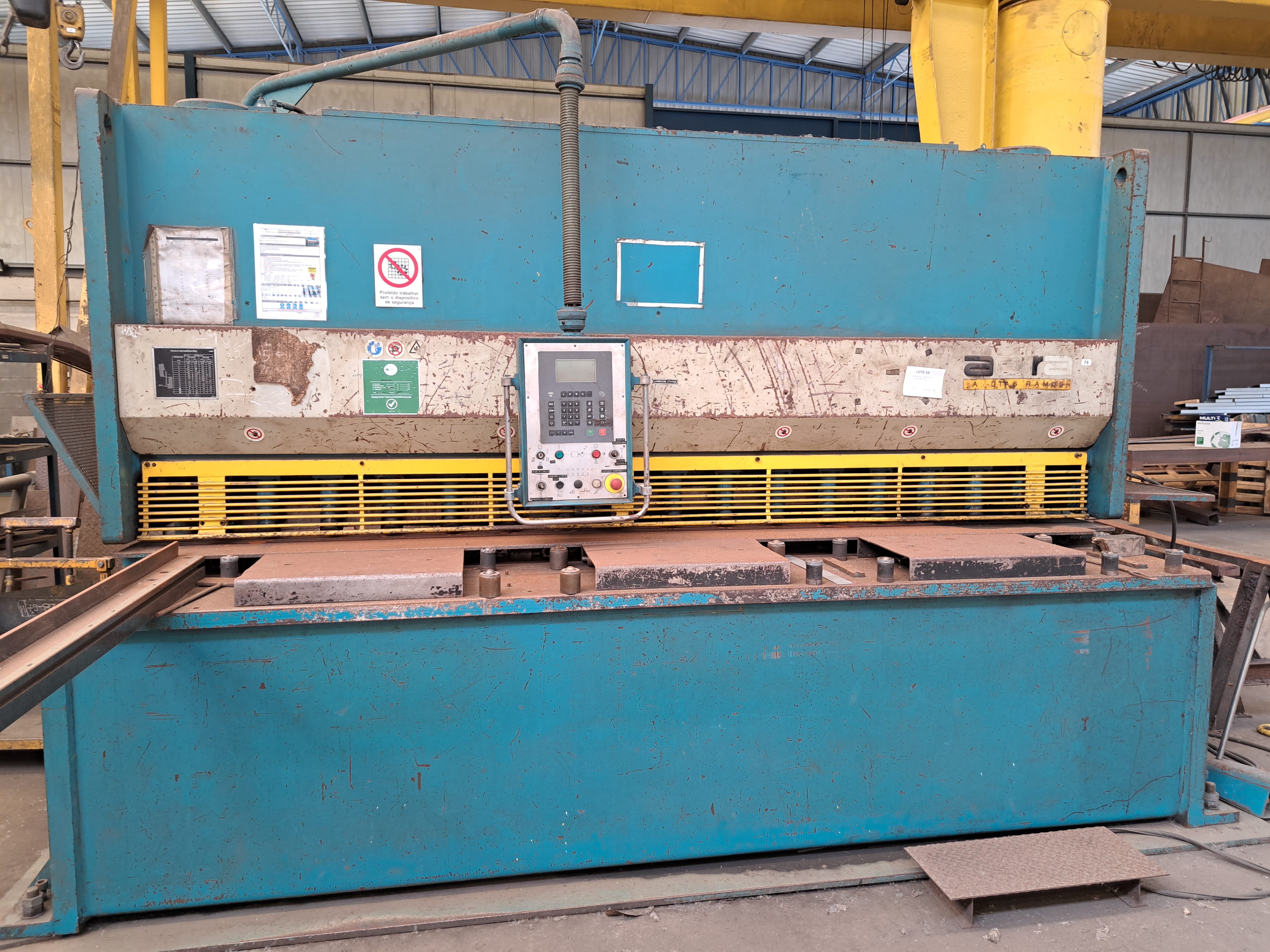 Cisaille guillotine hydraulique ADIRA GVX-1630