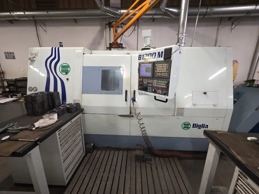 Tour motorisé cnc Biglia B1200M d'occasion