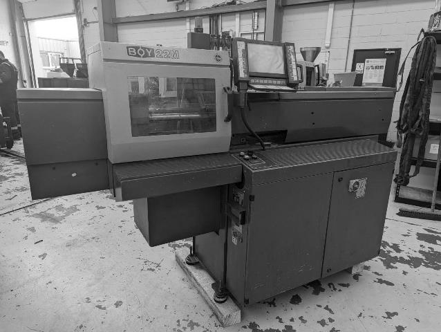 BOY 22M Machine de moulage par injection - En attente de rénovation