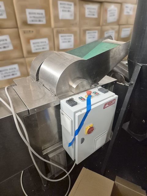 Machine de production de chocolat FBM Brech- + Reinigungsmaschine